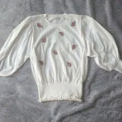 63 axes femme 花柄刺繍 五分袖サマーニット ホワイト