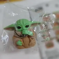 スターウォーズ　マンダロリアン　グローグー　ソフビパペットマスコット　ペンダント
