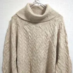 タートルネック ケーブルニット セーター ベージュ