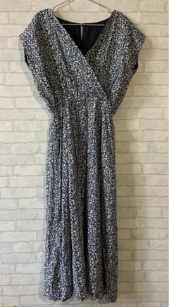 カシュクール ロングワンピース 小花柄プリント レーヨン Mサイズ