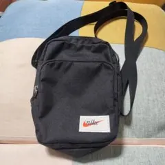 Item thumbnail for item 6688559a-4562-4701-aa5b-ed80b6adc9c2