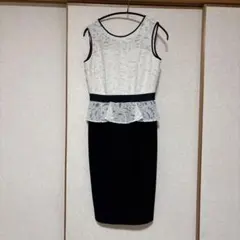 レースペプラムノースリーブワンピース