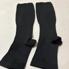 着圧ソックス 黒 伸縮性あり