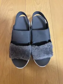 UGG グレー スライドサンダル
