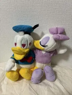 ドナルドダックとデイジーダック ぬいぐるみセット - メルカリ