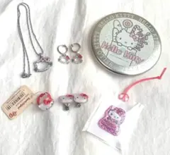 【未使用】ハローキティ　アクセサリーセット　ネックレス　イヤリング　指輪
