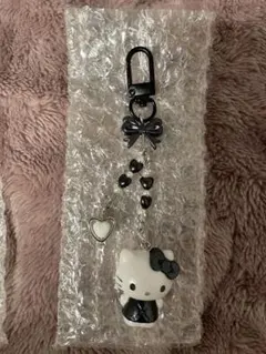 ハローキティ シークレットキーホルダー 黒①