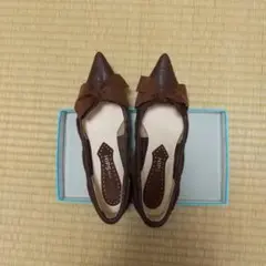 HIPS 茶 ポイントテッドトゥパンプスのサムネイル