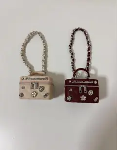 ジルスチュアートミニブローチバニティキーホルダー ホワイト ワイン ガチャガチャ