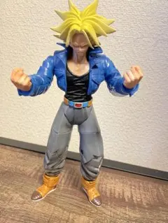 激レア　ドラゴンボール トランクス フィギュア