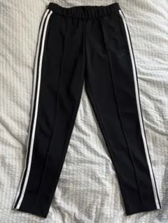 adidas ブラックジャージパンツ ホワイトストライプ