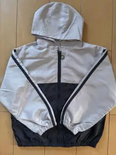 【新品】RESULT　フード付きジャケット　130　ウィンドブレーカー　リゾルト