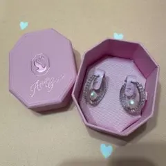 美品 スワロフスキー Ariana Grande コラボ ピアス ♡