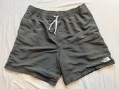 THE NORTH FACE カーキ ショートパンツ