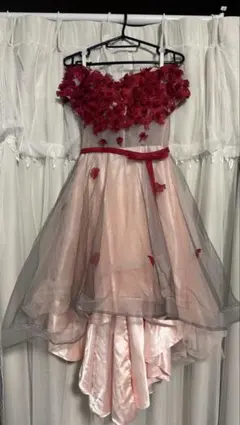 花飾り付きオフショルダーパーティードレス