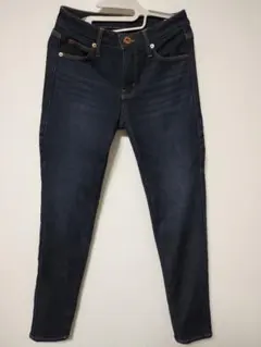 美品しまむら　CLOSSHI PREMIUM 　スキニーデニム