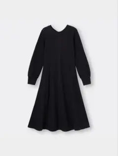 【GU】ワッフルバックヘンリーネックフレアワンピース