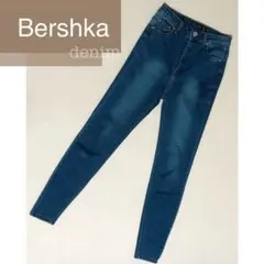 Bershka ベルシュカ　スキニーハイウエスト　デニムパンツ ジーンズ