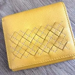 MICHIKO LONDON ミチコロンドン イエロー編み込み二つ折り財布のサムネイル