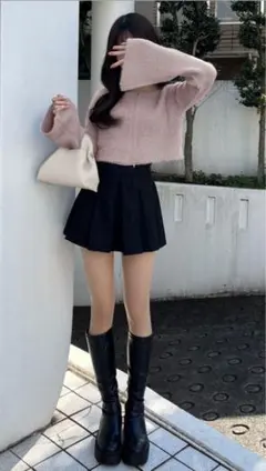 【新品タグ付き】フェザーニットダブルジップショート丈トップスkz442