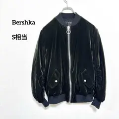 Bershkaダークグリーンベルベットボンバージャケット S相当ブルゾンe256のサムネイル