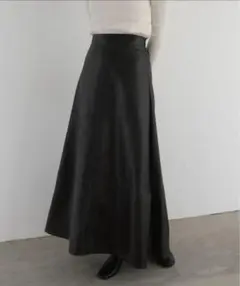 フェイクレザーフレアスカート【最終値下げ】