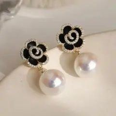 可愛い揺れるピアス 花パール黒ゴールドストーン 結婚式韓国ハンドメイドブランド調