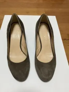 ファビオルスコーニ　スエード パンプス