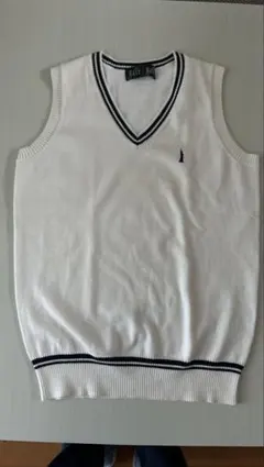 EASTBOY ベスト　9号　ホワイト　白　（シミあり）