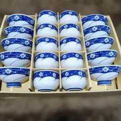 青い花模様の飯碗、湯呑み10セット
