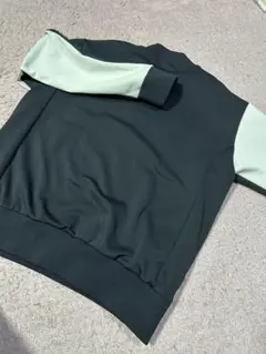 8yards ゴルフ　メンズ　トレーナー　サイズ2XL ブラック×ホワイトのサムネイル
