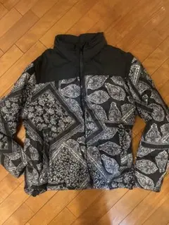 ZARA ペイズリー柄 フルジップパフジャケット L⭐︎