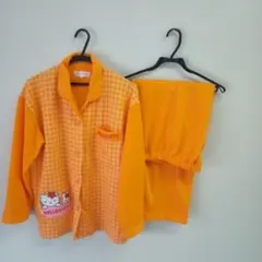 HELLO KITTY オレンジチェックパジャマ M
