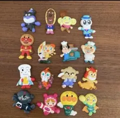 それゆけ！アンパンマン　ガチャガチャくっつくんです　マグネット16個セット