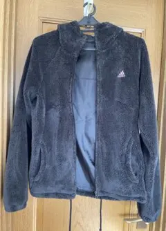 adidas フード付きパーカー 黒 (着払い)