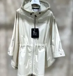 新品❤️モンクレールレインポンチョのサムネイル