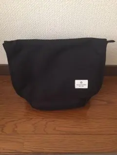 ショルダーバッグ 大容量 斜めがけ メッセンジャー バック