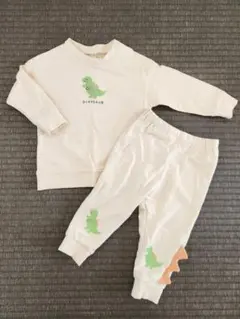 西松屋 恐竜 セットアップ 70-80cm 薄手 春秋 美品 男の子