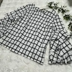 美品☆タグ付き　grove 長袖シャツ　袖フリル