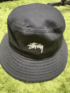 ストゥーシー　バケットハット　黒