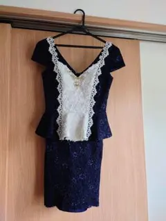 再値下げします！ネイビー ペプラムドレス レース装飾