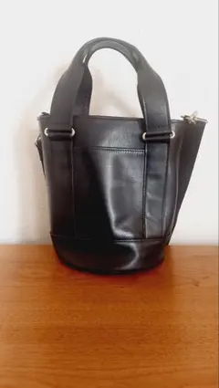 Item thumbnail for item 56ff4e5f-6064-46b8-916f-88b4b5a7fa67