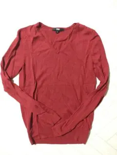 超美品☆UNIQLO Vネックニット 長袖 レッド