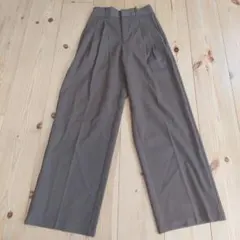 GUジーユー XS ブラウン タックワイドパンツ