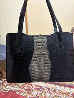 本物のワニ皮のサムネイル
