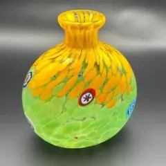 工芸ガラス　花瓶　置物　（美品）