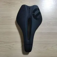 新品　ショートサドル　ブラックのサムネイル