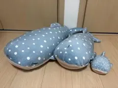 接触冷感　ジンベイザメ　大中小　ぬいぐるみのサムネイル
