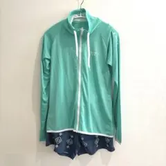 ◎新品未使用品◎ RUSTY ミント色 ラッシュガード Mサイズ