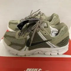 最終お値下げ！新品未使用⭐︎nike zoom vomero5⭐︎24.5センチ⭐︎のサムネイル